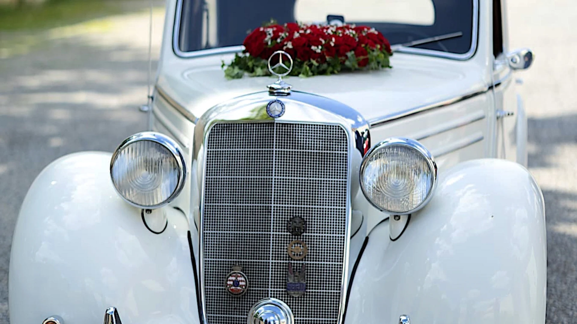 Hochzeitsauto Mercedes 170 S, Auto für Hochzeit Oldtimer, Hochzeitsauto Brautauto, Oldtimer mit Blumenschmuck